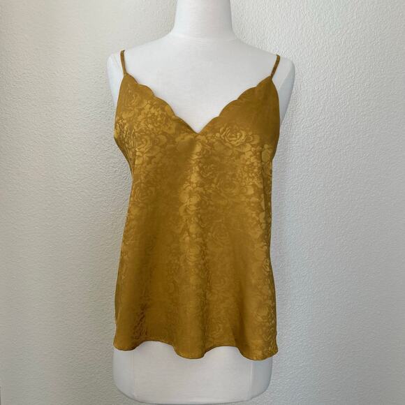Socialite Tops - Socialite scalloped v-neck floral brocade tank top yellow gold